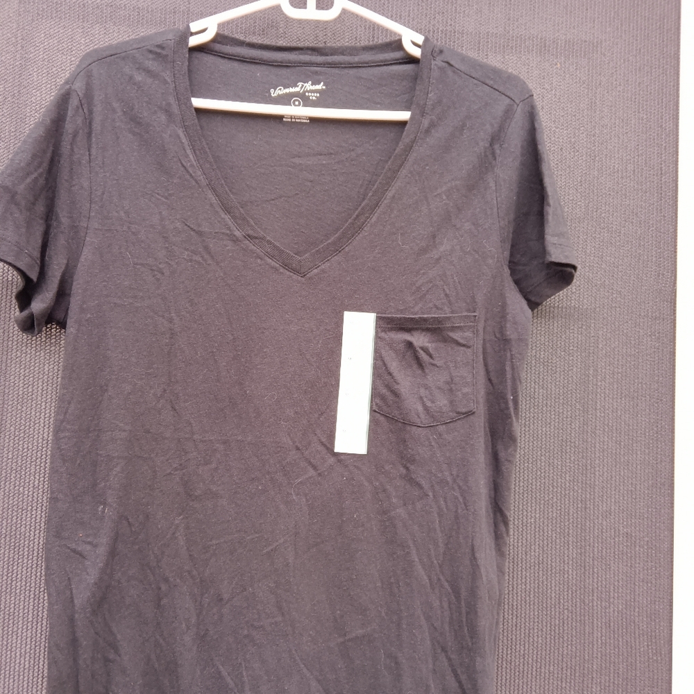Universal thread shirt